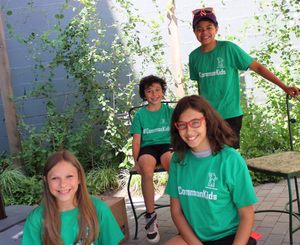 Common Pantry volunteers from the Common Kids program.